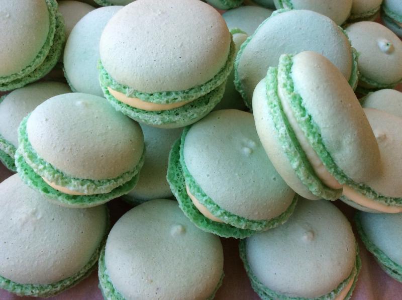 macarons chartreuse